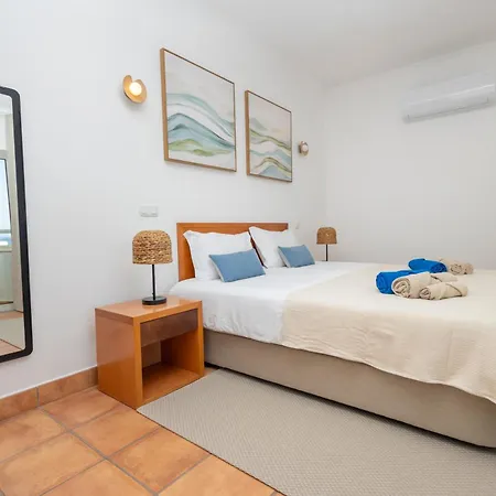 Apartmán Sea-view 2br With Pool Near Porto De Mos