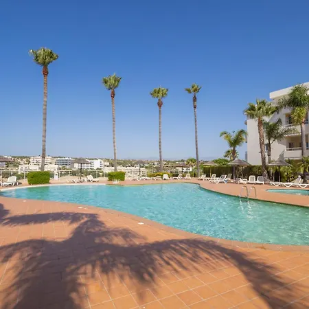 Sea-view 2br With Pool Near Porto De Mos Διαμέρισμα
