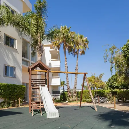Sea-view 2br With Pool Near Porto De Mos *